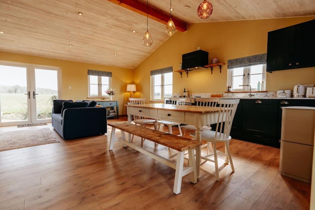 Beautiful Cottage In Bredfield Near To Woodbridge On The Suffolk Coast Bagian luar foto