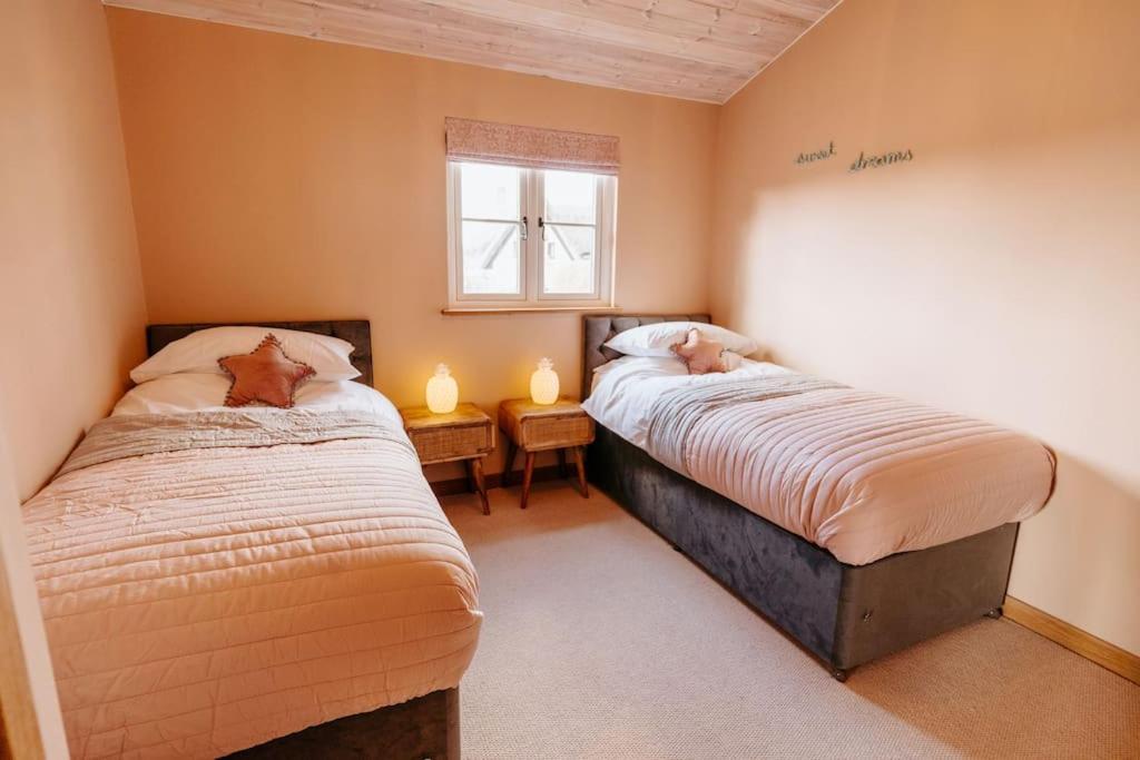 Beautiful Cottage In Bredfield Near To Woodbridge On The Suffolk Coast Bagian luar foto